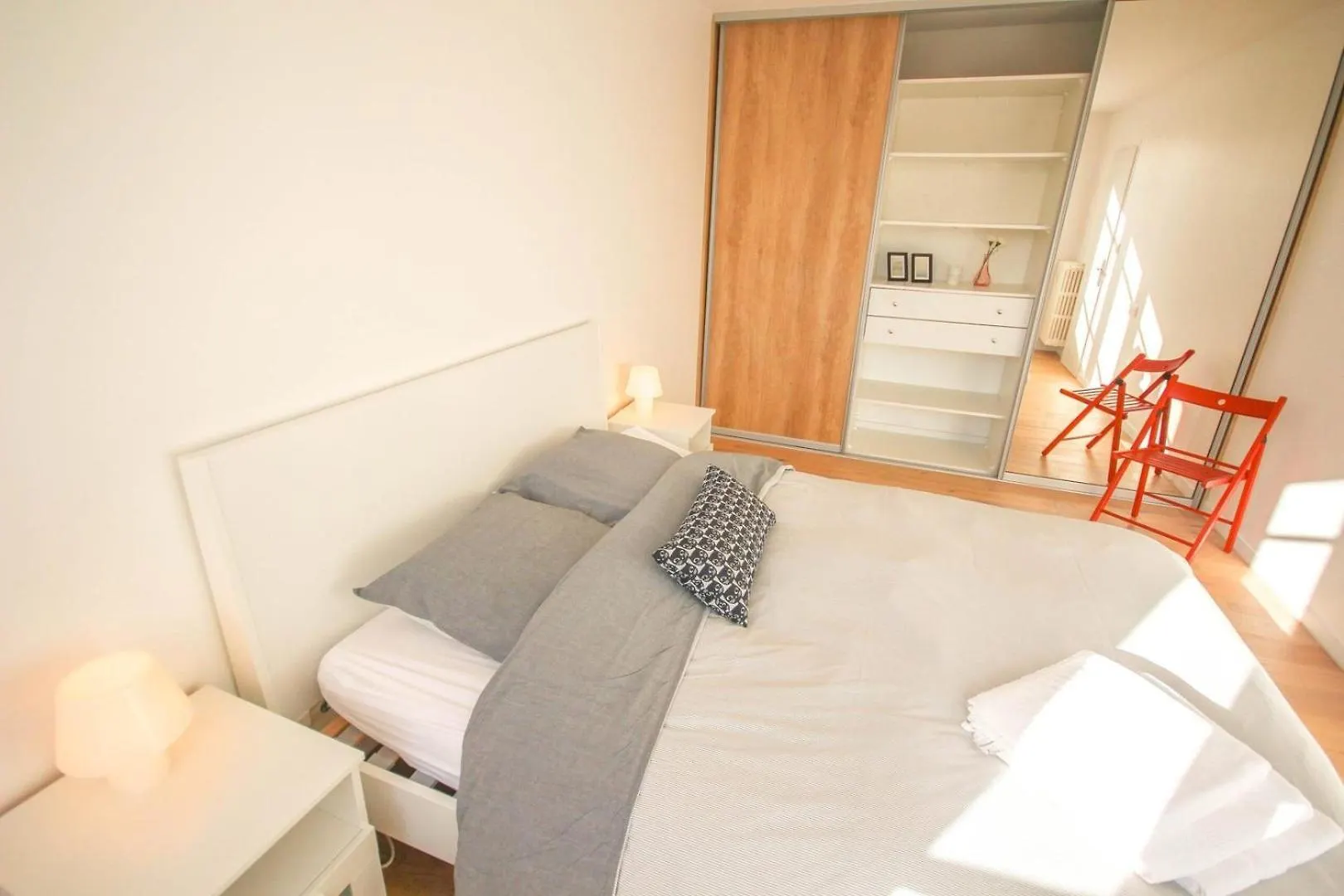 Bright Apartment With Balcony In The Center Lille France